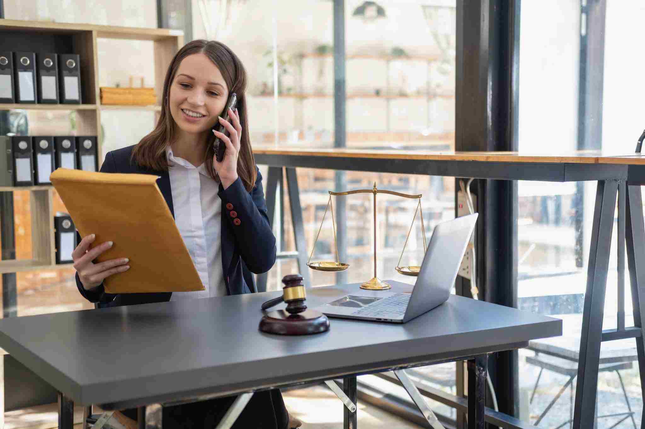 Digital Signatures and Beyond – How Law Professionals Utilize Virtual Assistants for Seamless Transactions?