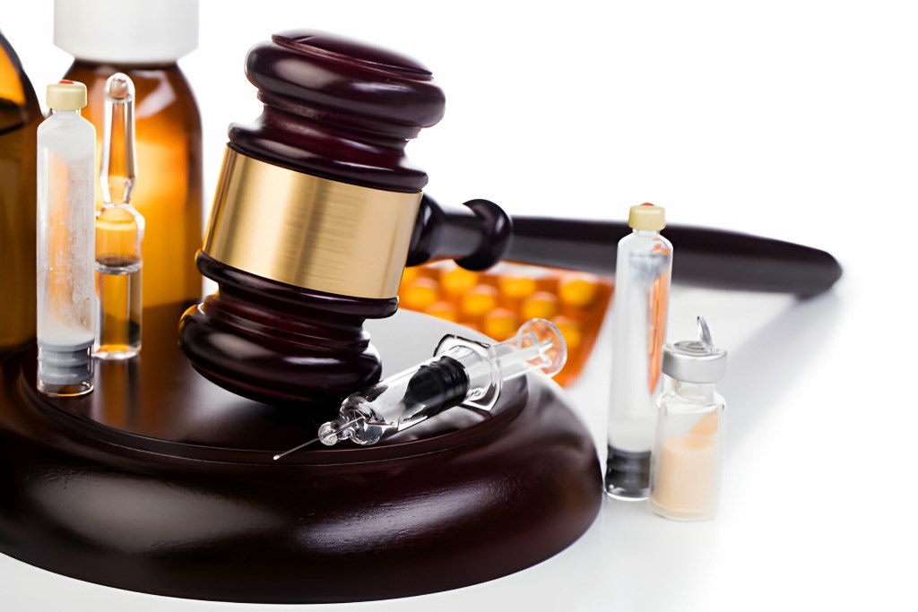 The Legal Complexion: Navigating Regulations in Skincare Product Manufacturing